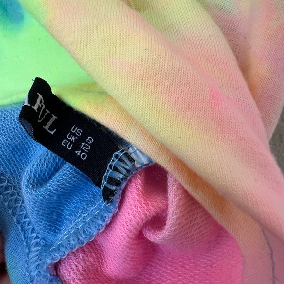 Zaful | Tie-Dye Crop Tank and Shorts Set - Picture 11 of 14